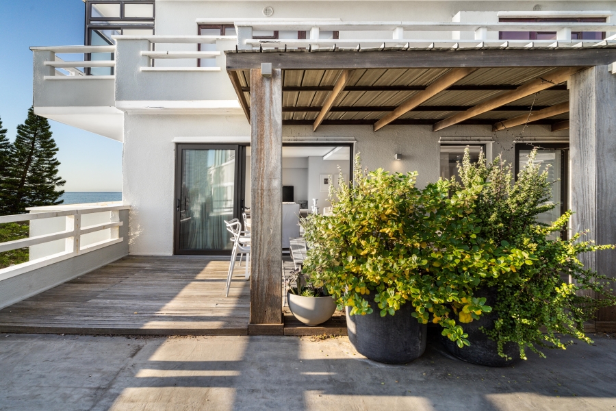 To Let 2 Bedroom Property for Rent in Sea Point Western Cape